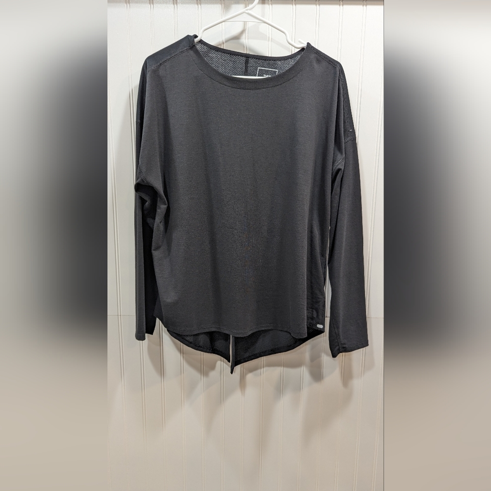 womens north face long sleeve shirt drifit Yoga NWT